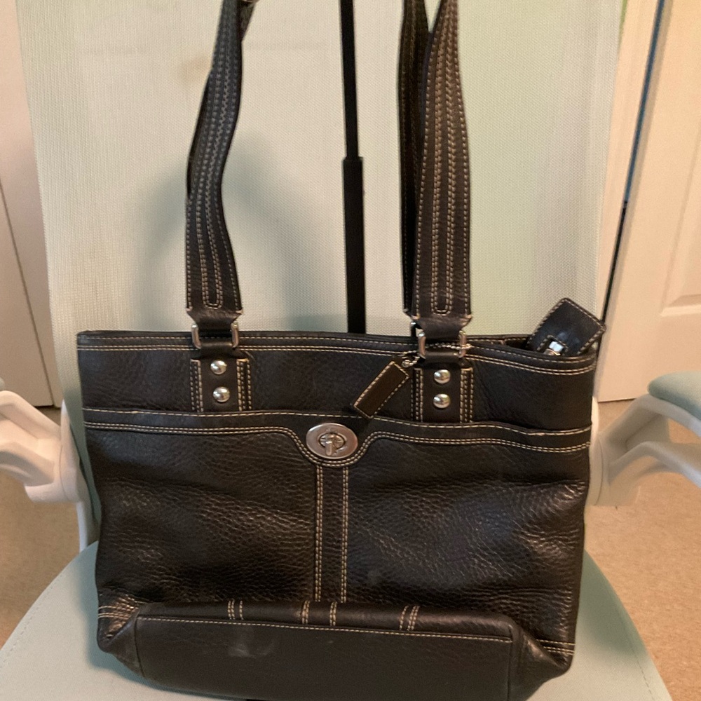Used Vintage Coach black Shoulder bag